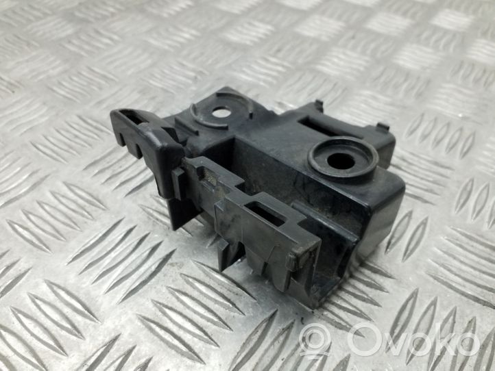 Volkswagen Golf VI Staffa angolare del supporto di montaggio del paraurti 5K6807394A