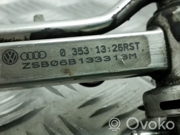 Volkswagen PASSAT B5.5 Kraftstoffverteiler Einspritzleiste Verteilerrohr 06B133317L