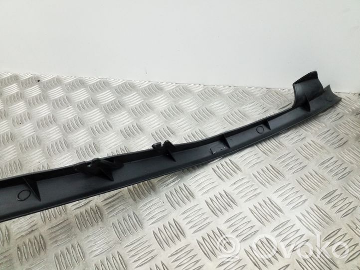 Skoda Octavia Mk2 (1Z) Rivestimento inferiore laterale del sedile posteriore 1Z5867766B