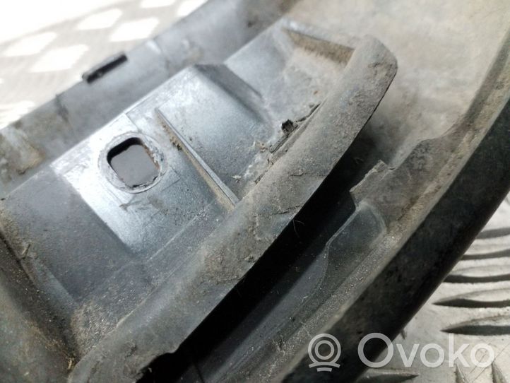 Audi A2 Moldingas ant galinio sparno 8Z0853818A