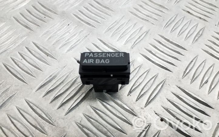 Volkswagen Eos Interruptor de encendido/apagado del airbag de pasajero 1Q0919234A