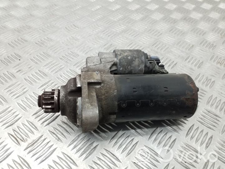 Volkswagen Golf VI Motor de arranque 02Z911024