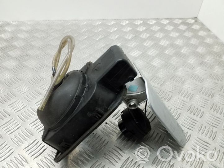 Volkswagen Jetta VI Bouchon, volet de trappe de réservoir à carburant 5C0010695C