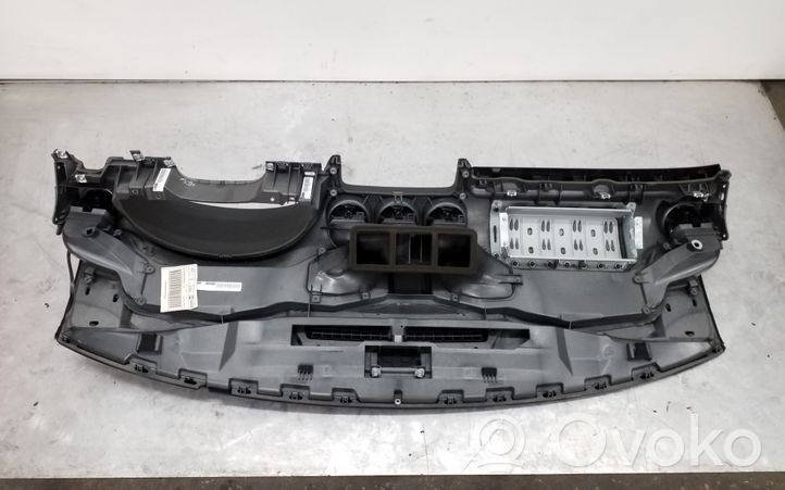 Seat Exeo (3R) Panelė 3R1857003C