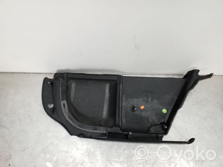 Seat Exeo (3R) Tavaratilan sivuverhoilu 8E9863879