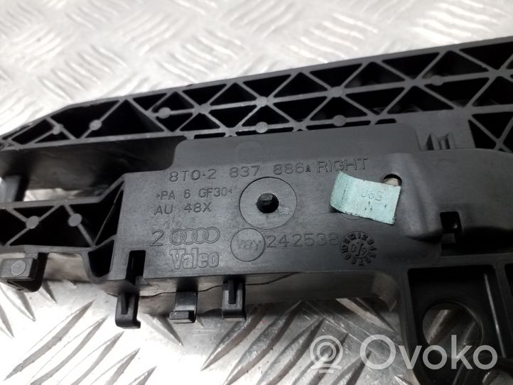 Audi A5 8T 8F Support poignée extérieur de porte avant coupé 8T0837886A