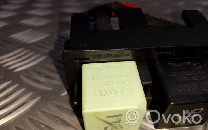 Audi Q3 8U Drošinātāju bloks 7N0937503A