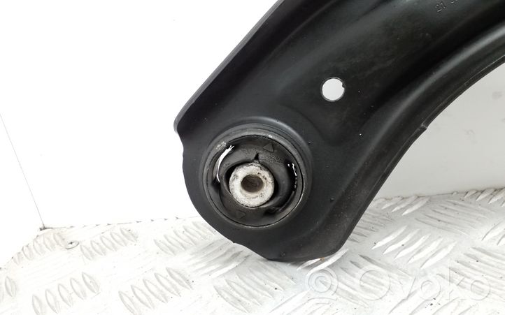 Skoda Rapid (NH) Fourchette, bras de suspension inférieur avant 6R0407151F