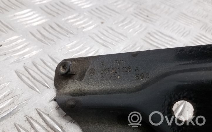 Volkswagen Golf VI Supporto di montaggio del parafango 5K6821136A