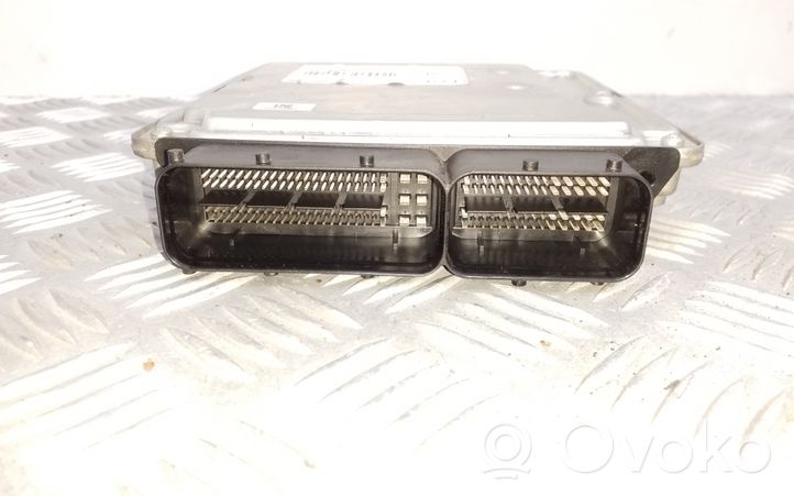 Audi A3 S3 8V Unité de commande, module ECU de moteur 04L907309D