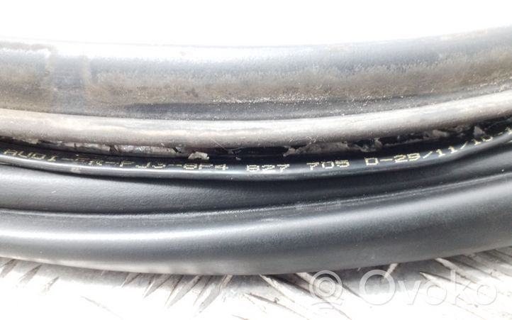 Audi A3 S3 A3 Sportback 8P Trunk rubber seal (body) 8P4827705