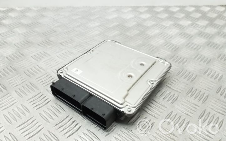 Seat Leon (5F) Motorsteuergerät ECU 04L907309D