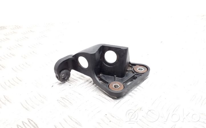 Volkswagen PASSAT B7 Gear shift cable bracket 1K0711789J