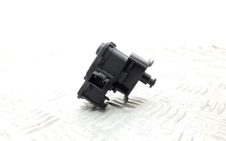 Volkswagen Sharan Verrouillage du bouchon du réservoir de carburant 7N0810773B