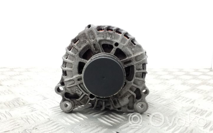 Volkswagen Touran II Generatore/alternatore 03L903023A