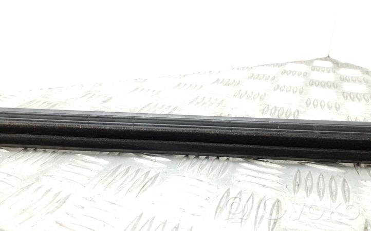 Volkswagen PASSAT B8 Rubber seal front door window/glass 3G0837479