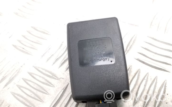 Audi A3 S3 8V Boucle de ceinture de sécurité arrière 8V7857740