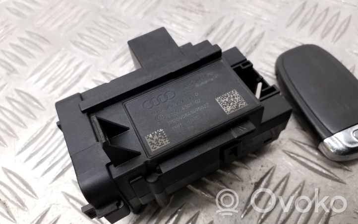 Audi A4 S4 B8 8K Komputer / Sterownik ECU i komplet kluczy 8K0909131D