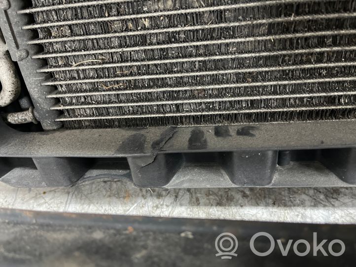 Volkswagen Touran II Radiatoru panelis (televizors) 1T0805594M