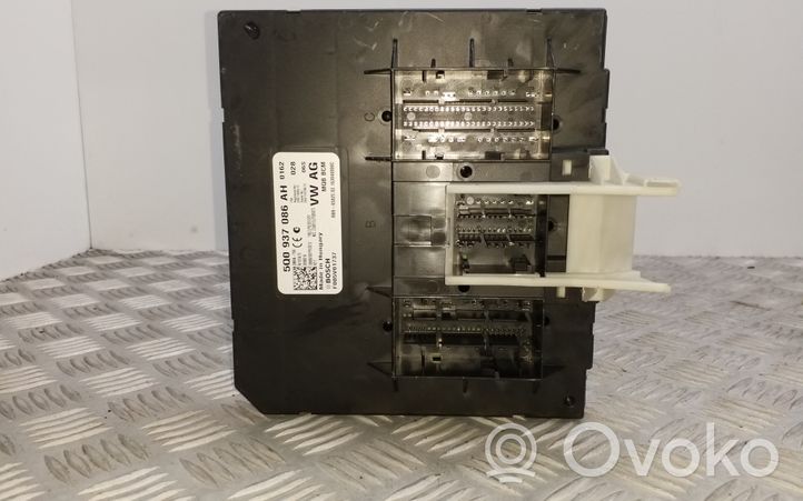 Volkswagen PASSAT B8 Comfort/convenience module 5Q0937086AH