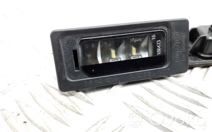 Volkswagen PASSAT B8 Lampa oświetlenia tylnej tablicy rejestracyjnej 3AF943021A