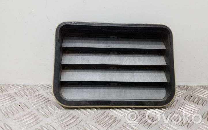 Volkswagen Touareg II Ventilācijas režģis 7PP819181A