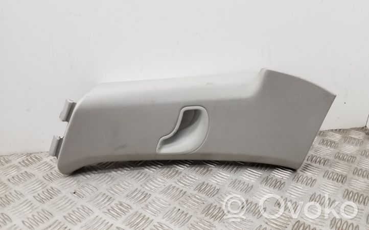 Volkswagen Touareg II Rivestimento montante (C) 7P6867242G