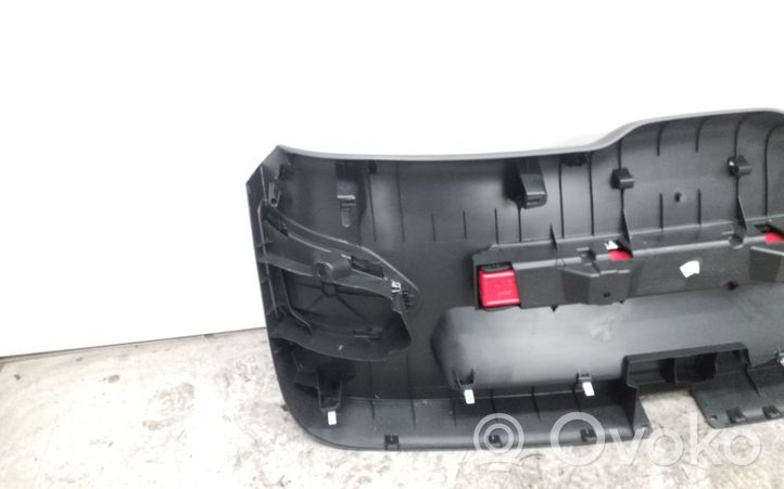 Audi Q3 8U Moldura de la puerta/portón del maletero 8U0867979