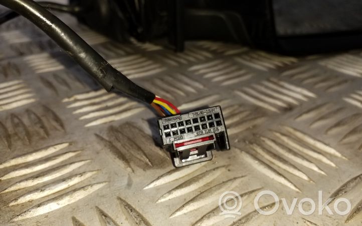 Audi Q3 8U Specchietto retrovisore elettrico portiera anteriore 