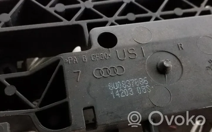 Audi Q3 8U Takaoven ulkokahvan kehys 8U0837886