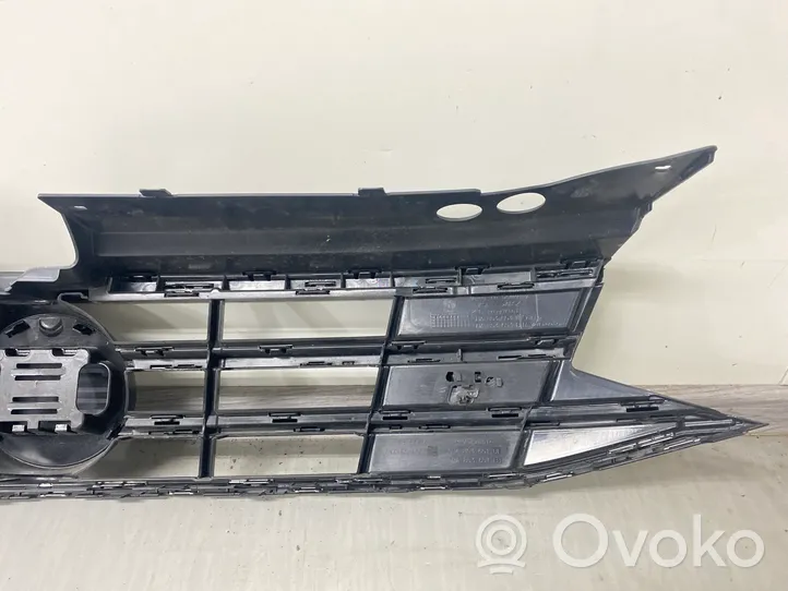 Volkswagen Tiguan Maskownica / Grill / Atrapa górna chłodnicy 5NA853651BJ