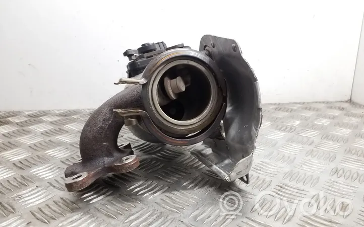 Audi Q3 F3 Turboahdin 05E145701K