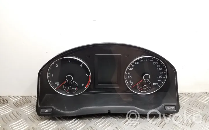 Volkswagen Scirocco Speedometer (instrument cluster) 1K8920973A