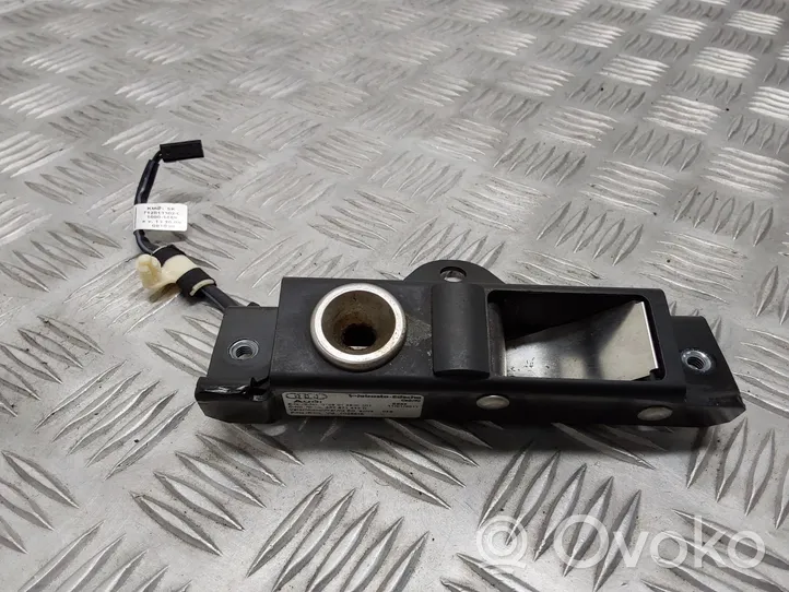 Audi A3 S3 8P Convertible roof lock/latch 8P7871444D