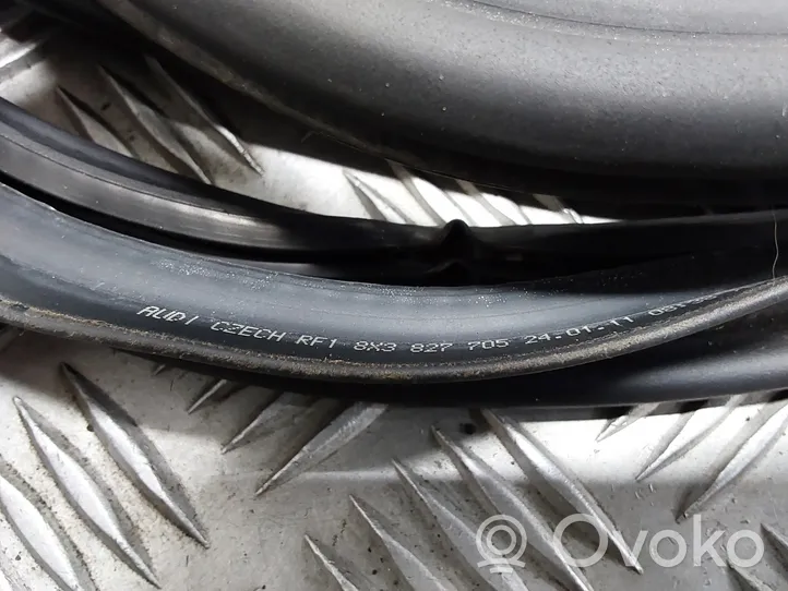 Audi A1 Trunk rubber seal (body) 8X3827705