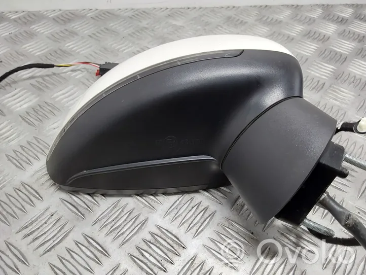 Audi A1 Front door electric wing mirror 