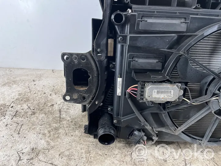 Volkswagen Touran II Radiatoru panelis (televizors) 1T0805594M