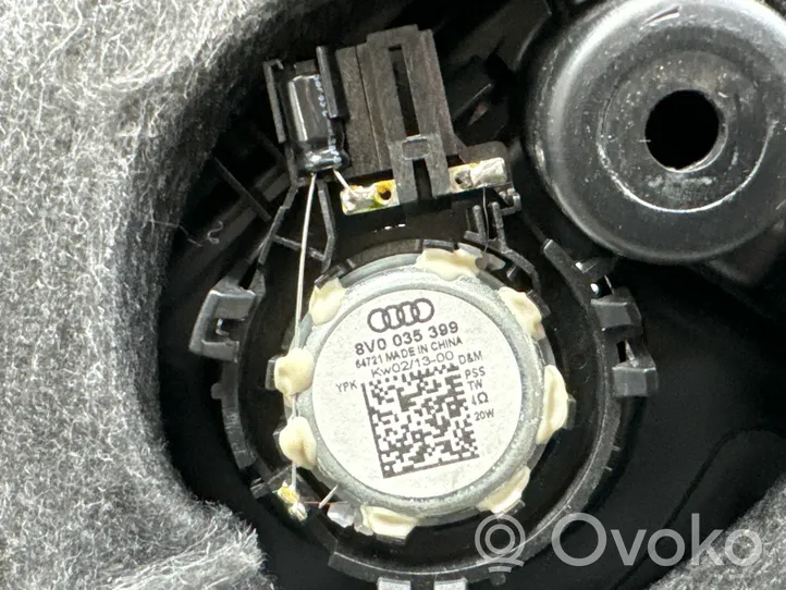 Audi A3 S3 8V Takaoven verhoilu 8V4867306