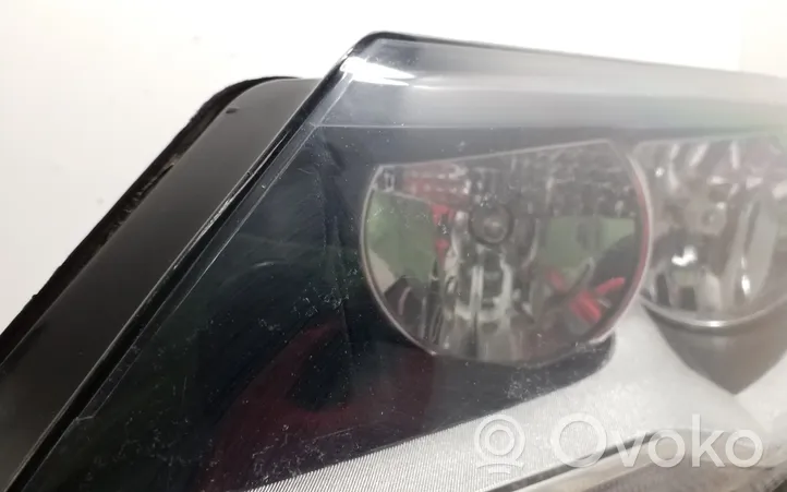 Volkswagen Tiguan Headlight/headlamp 