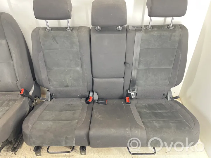 Volkswagen Tiguan Seat set 