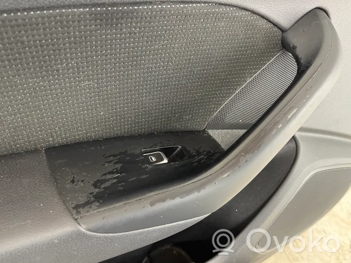 Audi Q3 8U Istuimien ja ovien verhoilusarja 