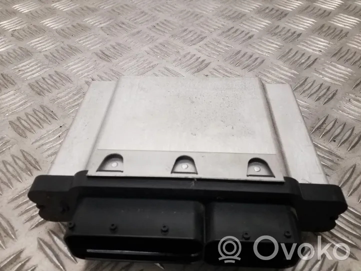 Volkswagen Golf VII Sterownik / Moduł ECU 04E907309A