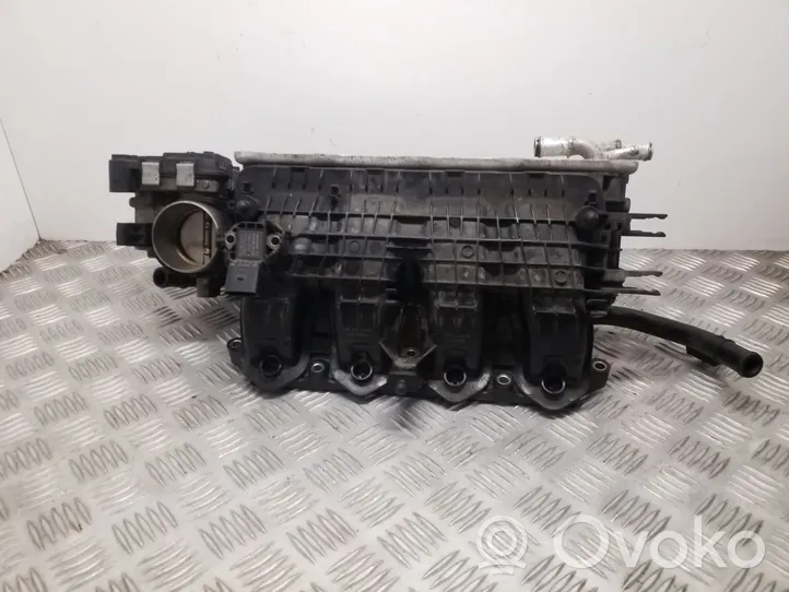 Volkswagen Golf VII Intake manifold 04E129711E