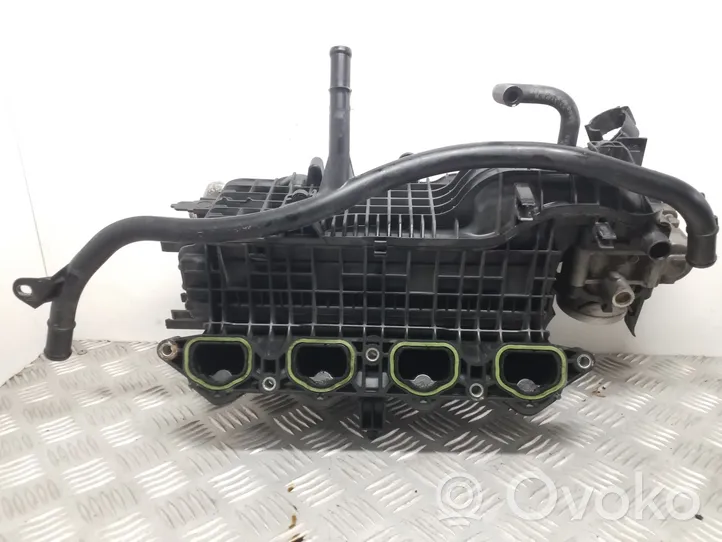 Volkswagen Golf VII Intake manifold 04E129711E