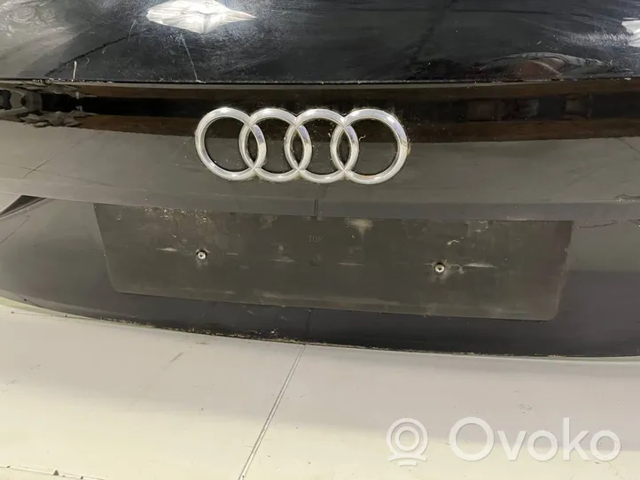 Audi Q2 - Aizmugurējais pārsegs (bagāžnieks) 
