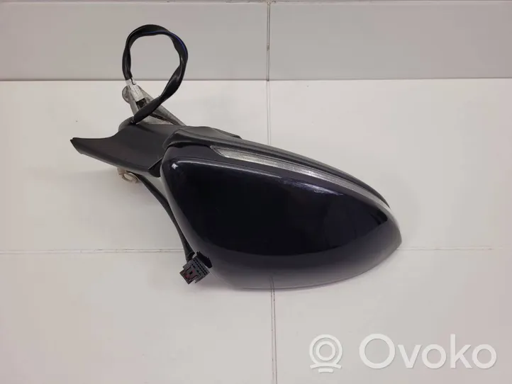 Volkswagen Golf VII Front door electric wing mirror 