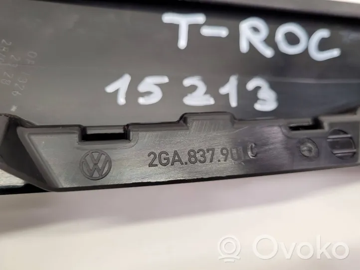 Volkswagen T-Roc Priekinių durų stiklo apdaila 