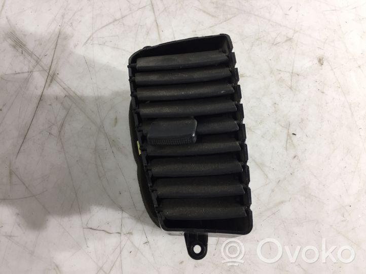 KIA Sorento Griglia di ventilazione centrale cruscotto 974303E000