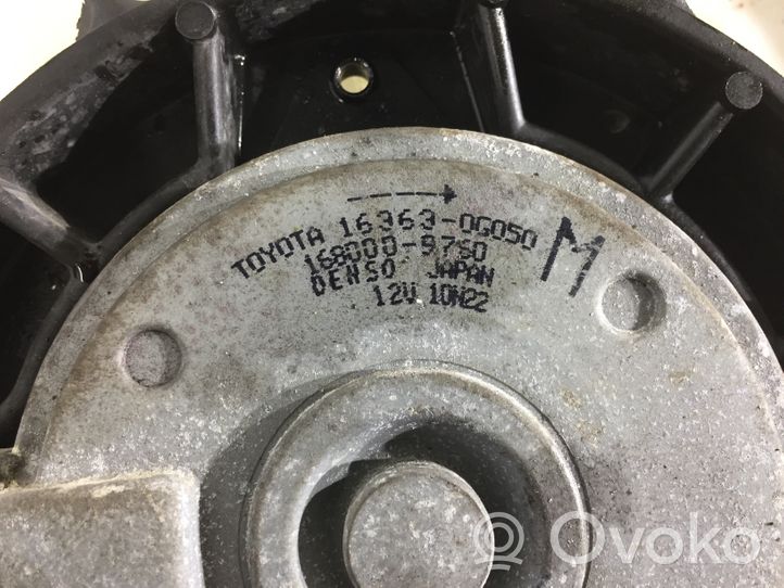 Toyota Yaris Elektrinis radiatorių ventiliatorius 1680009760