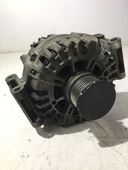 Mercedes-Benz Sprinter W906 Alternator FG18S012